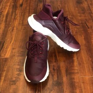Nike leather Huarache sneakers
